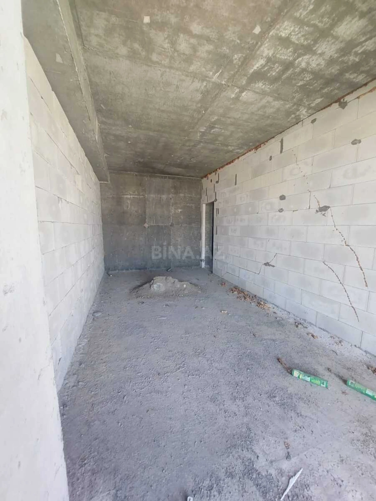 Satılır 2 otaqlı mənzil 95 m²