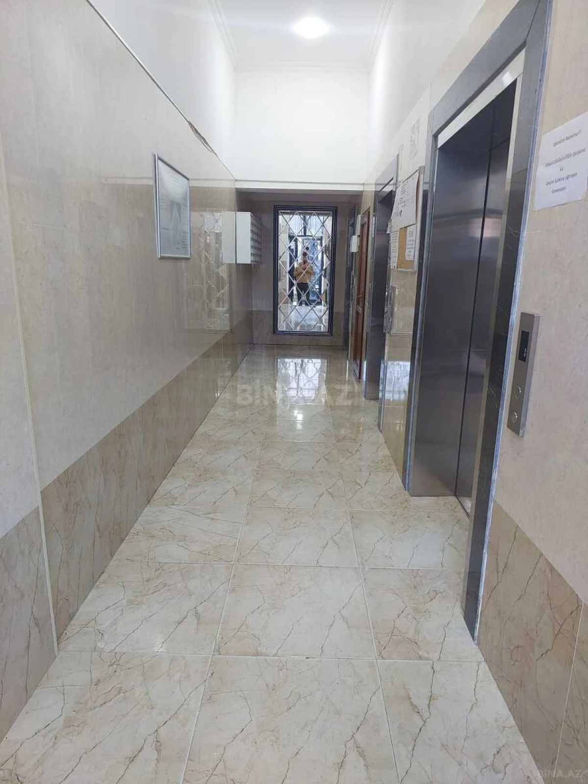 Satılır 2 otaqlı mənzil 95 m²