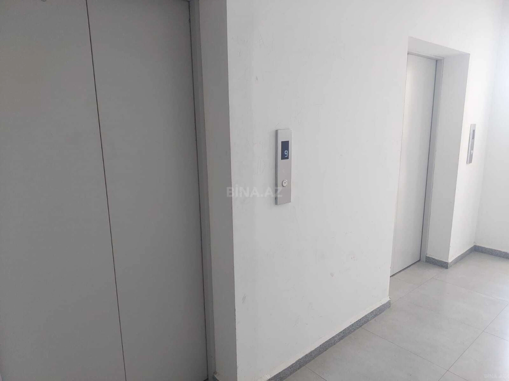 Satılır 2 otaqlı mənzil 95 m²
