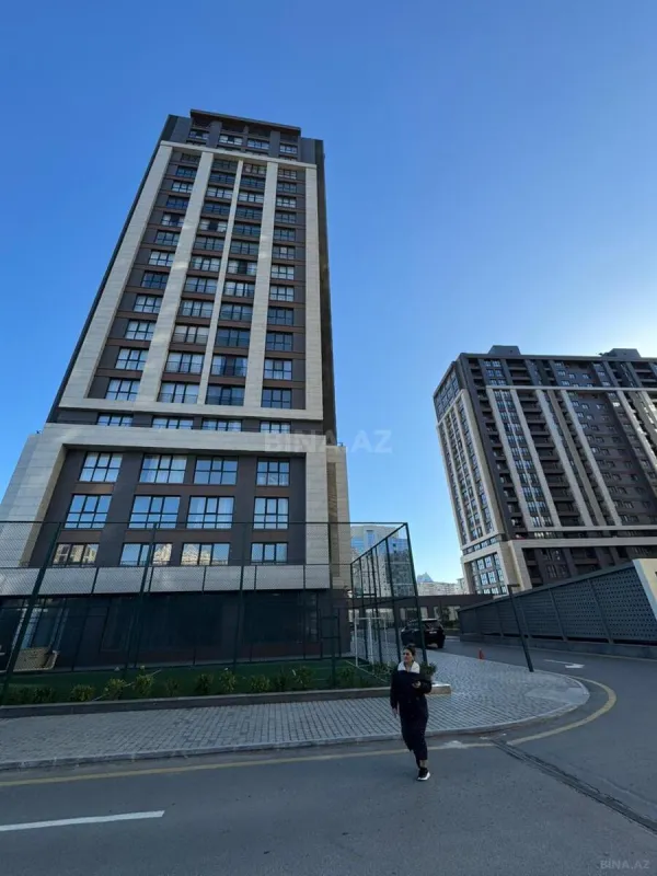 Satılır 4 otaqlı mənzil 128 m²