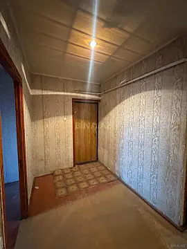 Satılır 5 otaqlı mənzil 100 m²