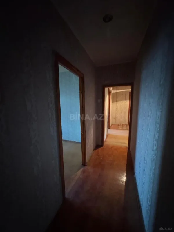 Satılır 5 otaqlı mənzil 100 m²