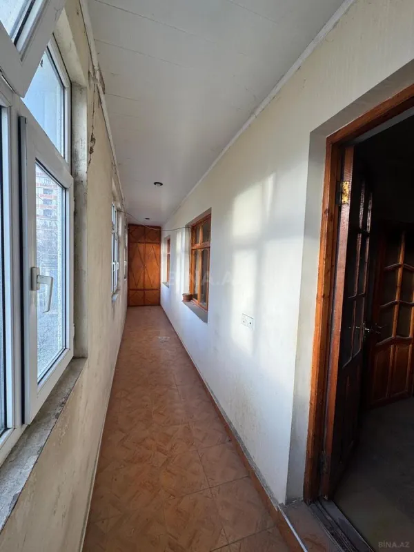 Satılır 5 otaqlı mənzil 100 m²