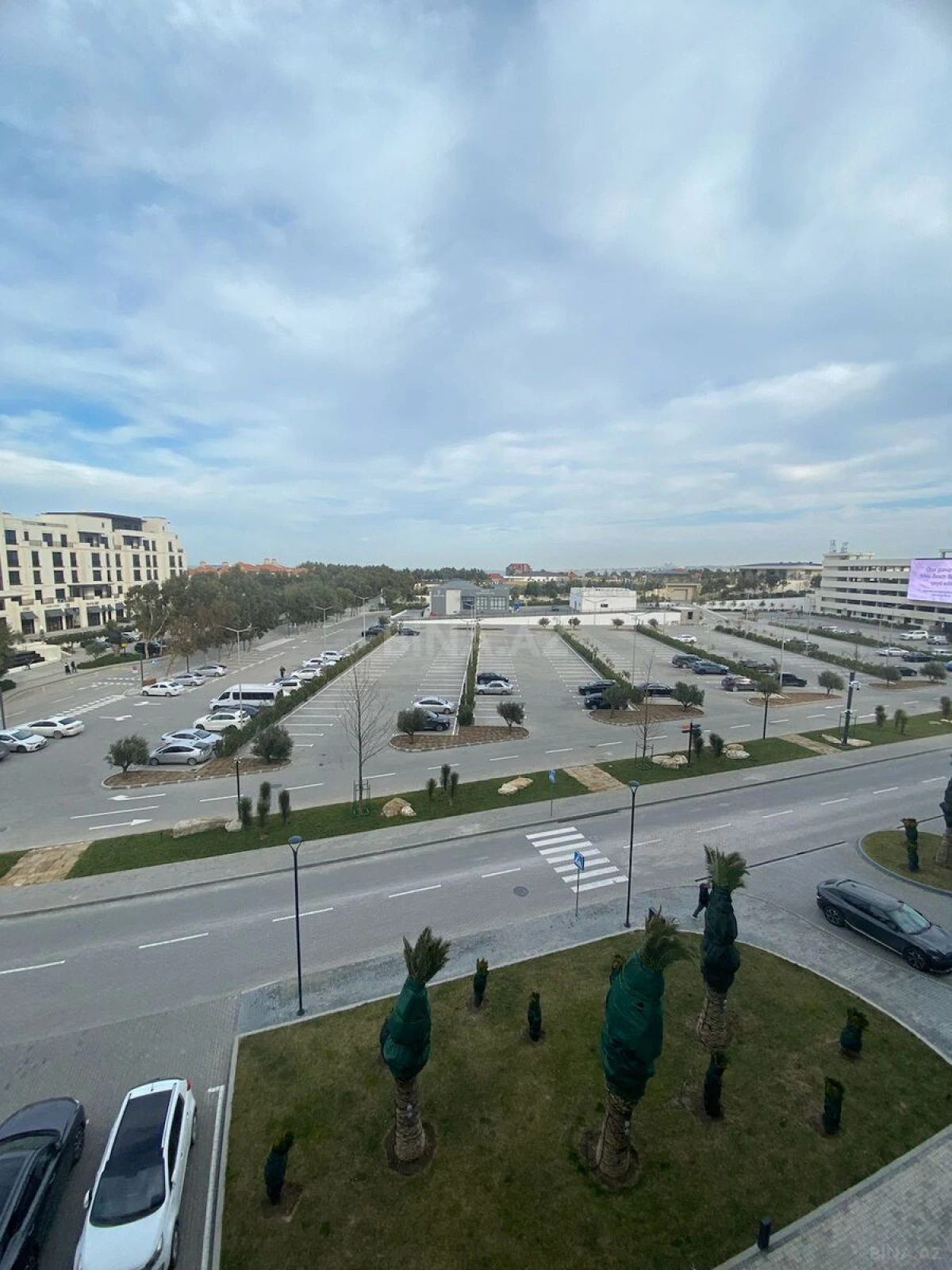 Satılır 1 otaqlı mənzil 56 m²