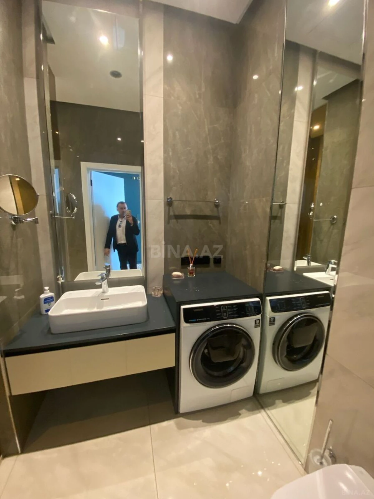 Satılır 1 otaqlı mənzil 56 m²