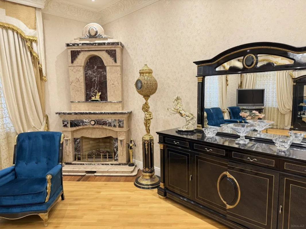 Satılır 6 otaqlı həyət evi 550 m²