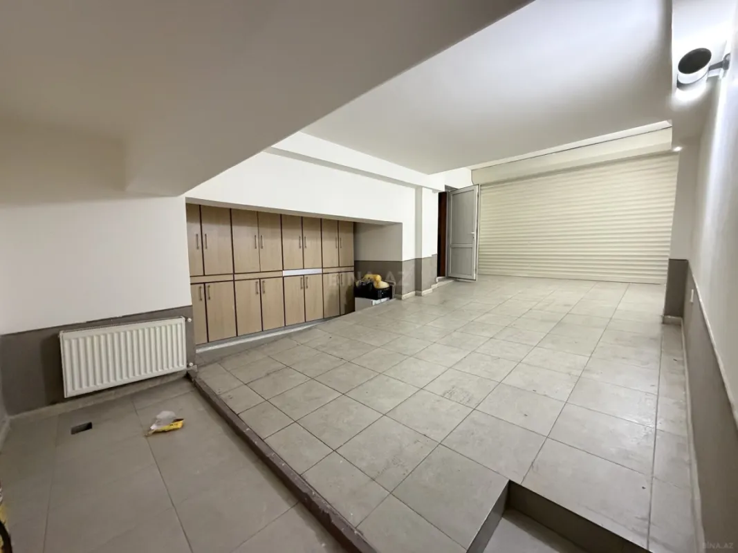 Satılır 6 otaqlı həyət evi 550 m²