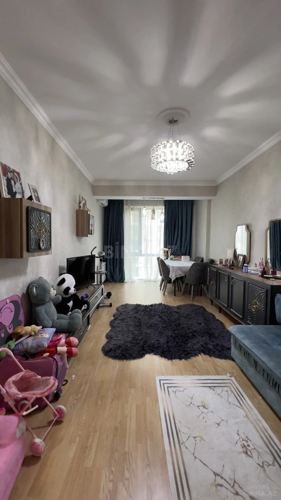 Satılır 2 otaqlı mənzil 82 m²