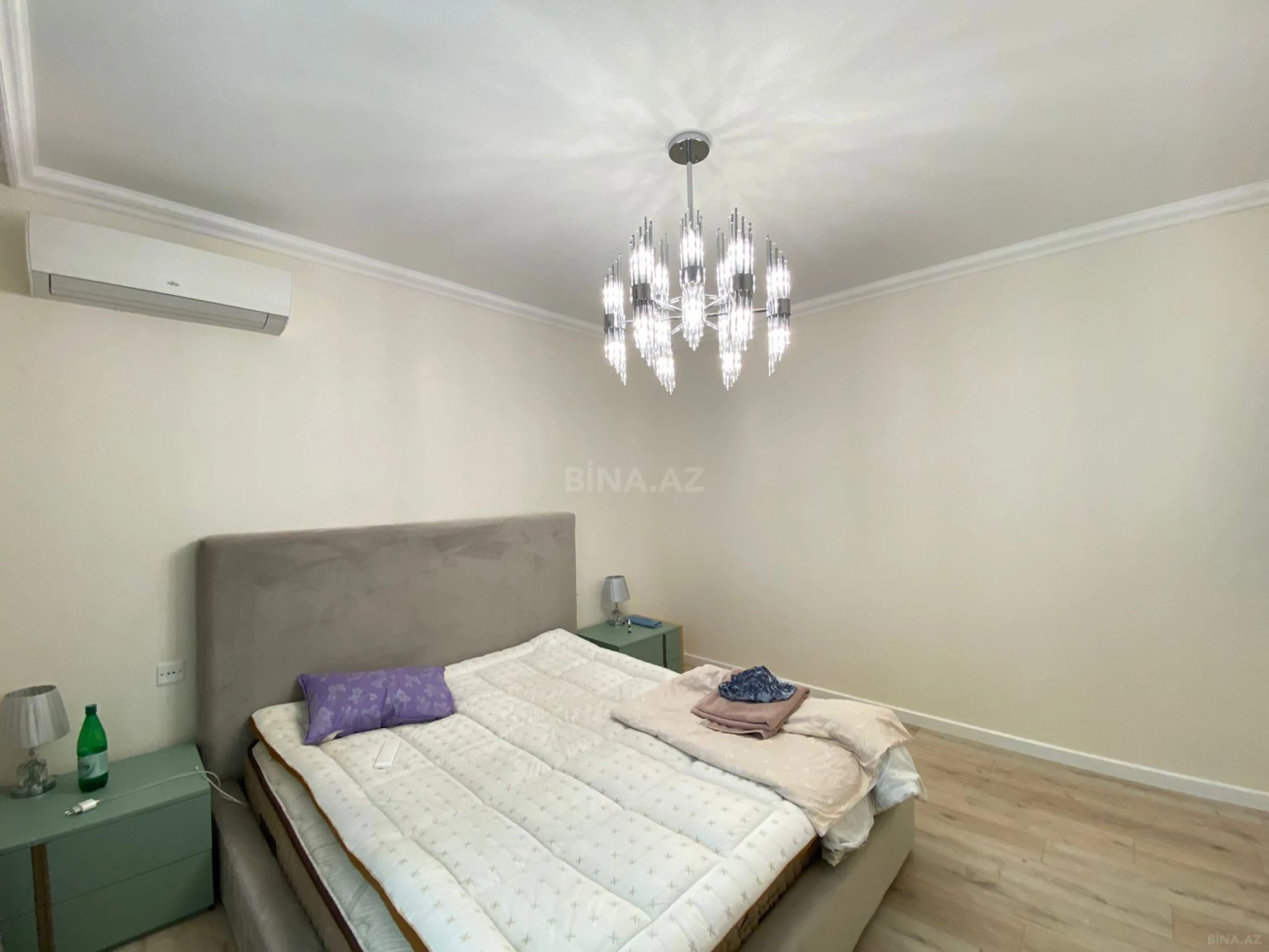 Satılır 4 otaqlı həyət evi 200 m²