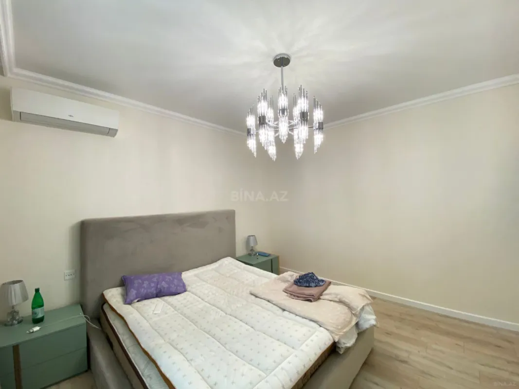Satılır 4 otaqlı həyət evi 200 m²