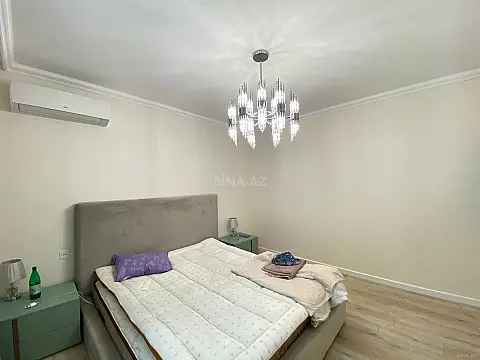 Satılır 4 otaqlı həyət evi 200 m²