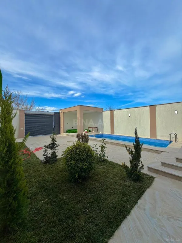 Satılır 4 otaqlı həyət evi 160 m²