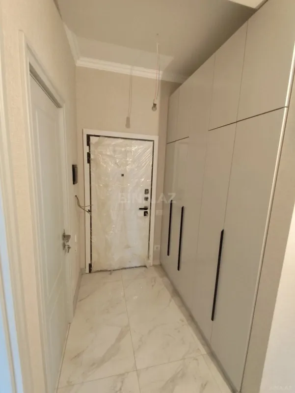 Satılır 2 otaqlı mənzil 61 m²
