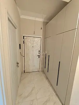 Satılır 2 otaqlı mənzil 61 m²