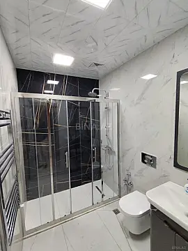 Satılır 2 otaqlı mənzil 61 m²