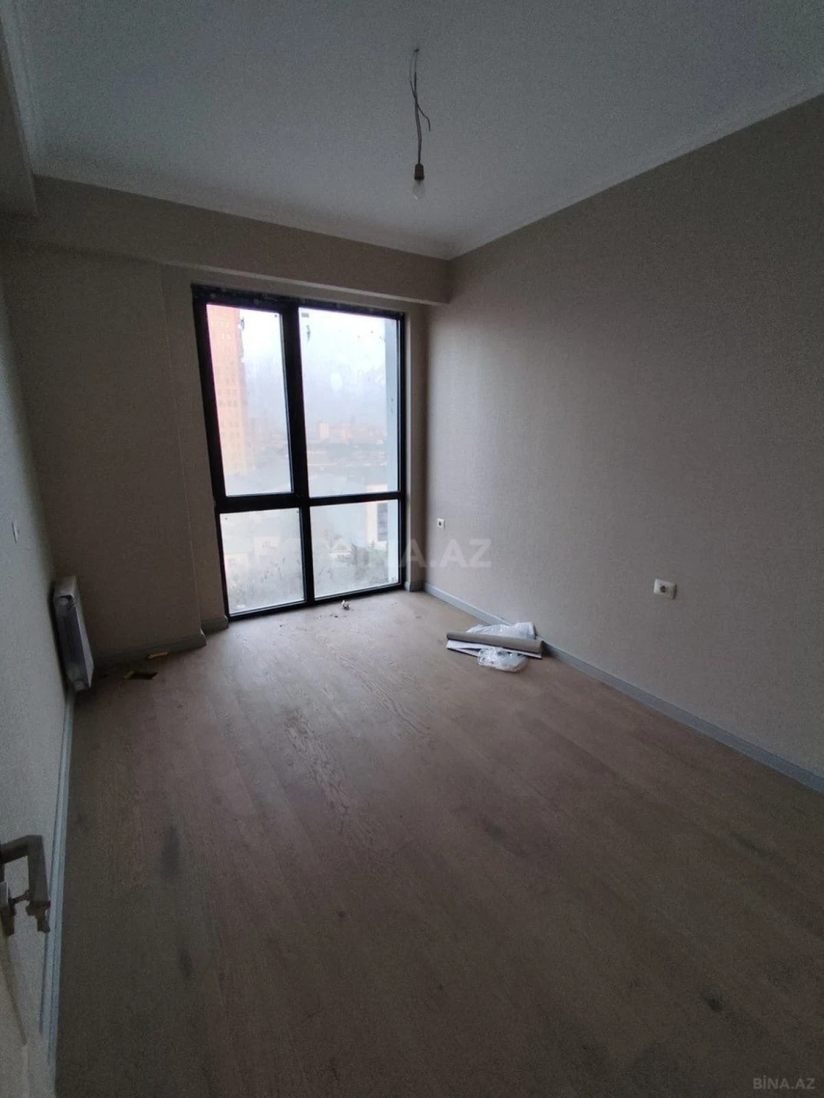Satılır 2 otaqlı mənzil 61 m²