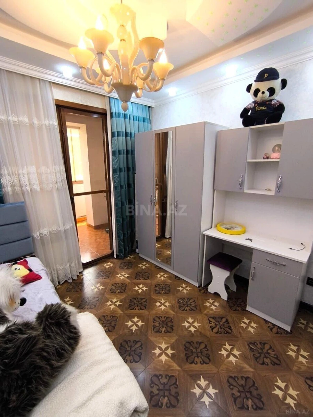 Kirayə verilir 4 otaqlı mənzil 115 m²