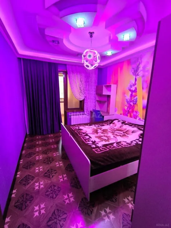 Kirayə verilir 4 otaqlı mənzil 115 m²