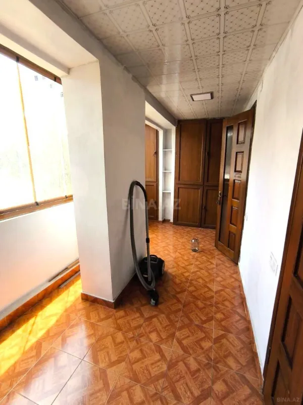 Kirayə verilir 4 otaqlı mənzil 115 m²