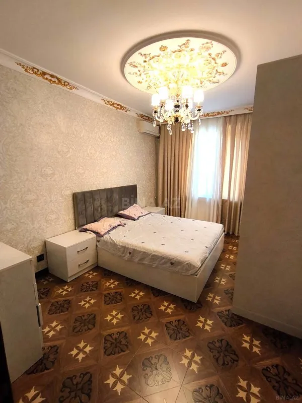 Kirayə verilir 4 otaqlı mənzil 115 m²