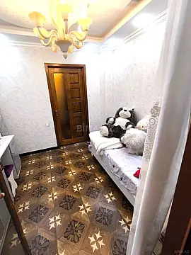 Kirayə verilir 4 otaqlı mənzil 115 m²