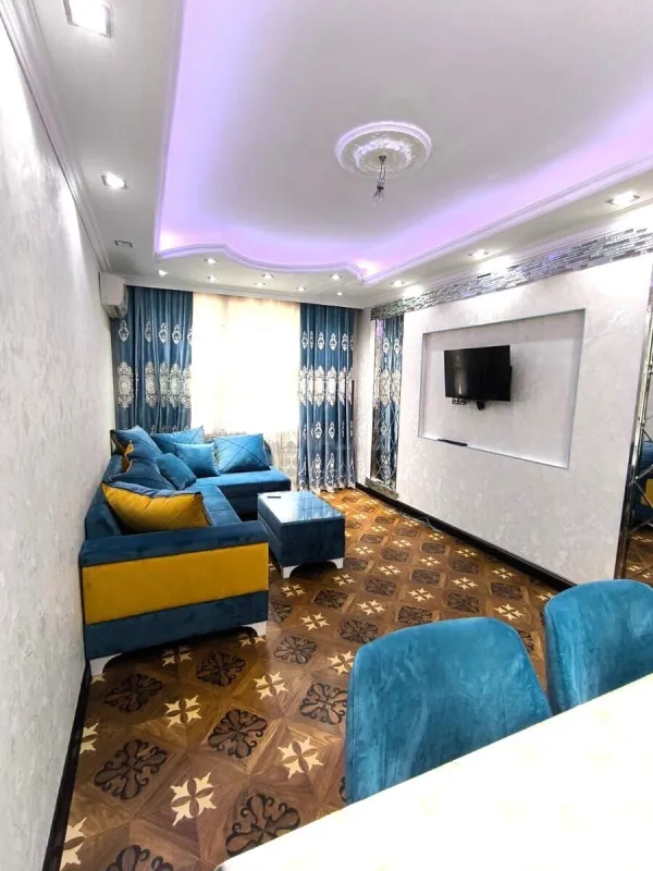 Kirayə verilir 4 otaqlı mənzil 115 m²