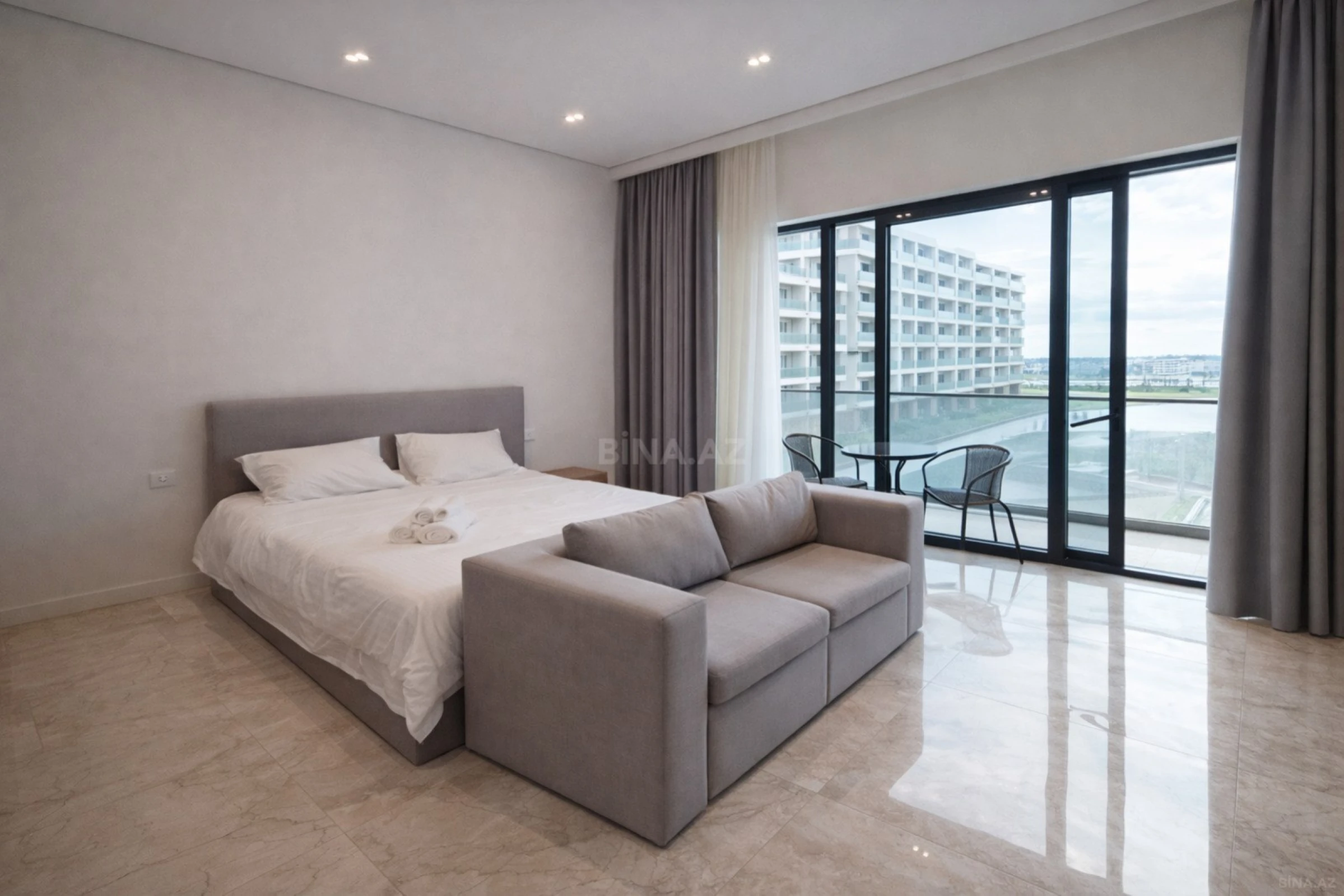 Satılır 2 otaqlı mənzil 60 m²