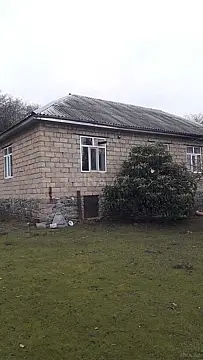 Satılır 4 otaqlı həyət evi 120 m²