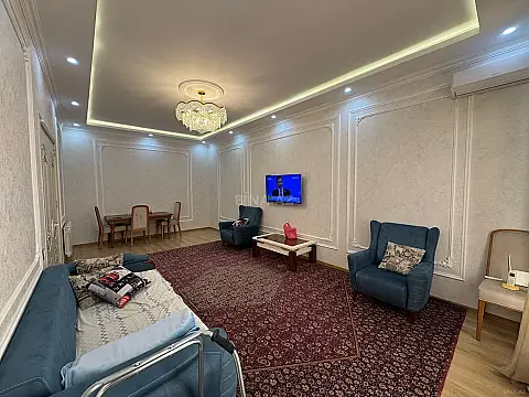 Satılır 3 otaqlı həyət evi 140 m²