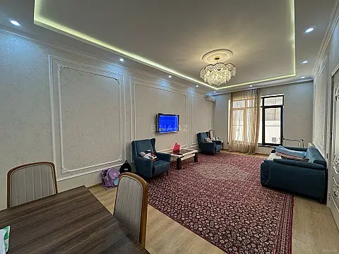 Satılır 3 otaqlı həyət evi 140 m²