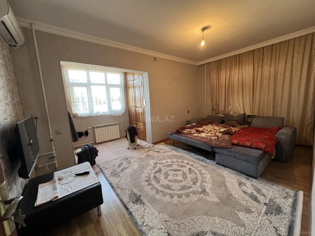 Satılır 1 otaqlı mənzil 40 m²