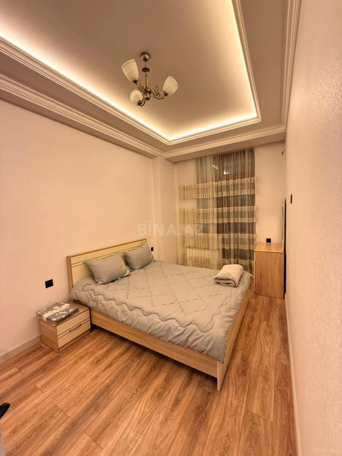 Kirayə verilir 2 otaqlı mənzil 65 m²