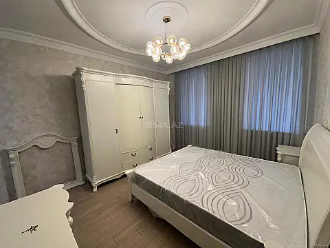 Satılır 3 otaqlı mənzil 127 m²