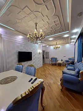 Kirayə verilir 3 otaqlı mənzil 150 m²