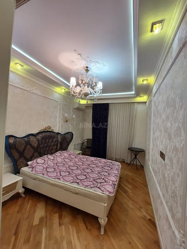 Kirayə verilir 3 otaqlı mənzil 150 m²