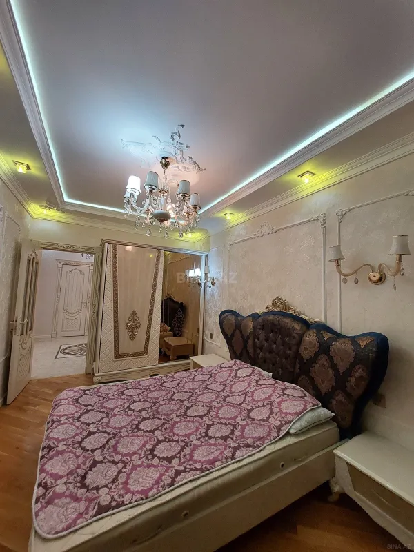 Kirayə verilir 3 otaqlı mənzil 150 m²