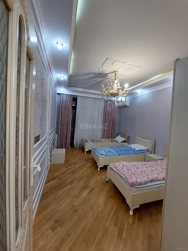 Kirayə verilir 3 otaqlı mənzil 150 m²
