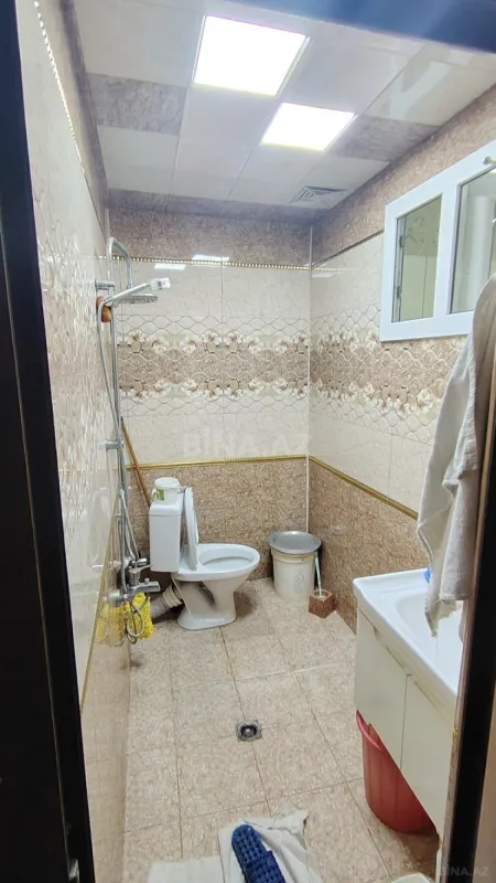 Satılır 4 otaqlı mənzil 82 m²