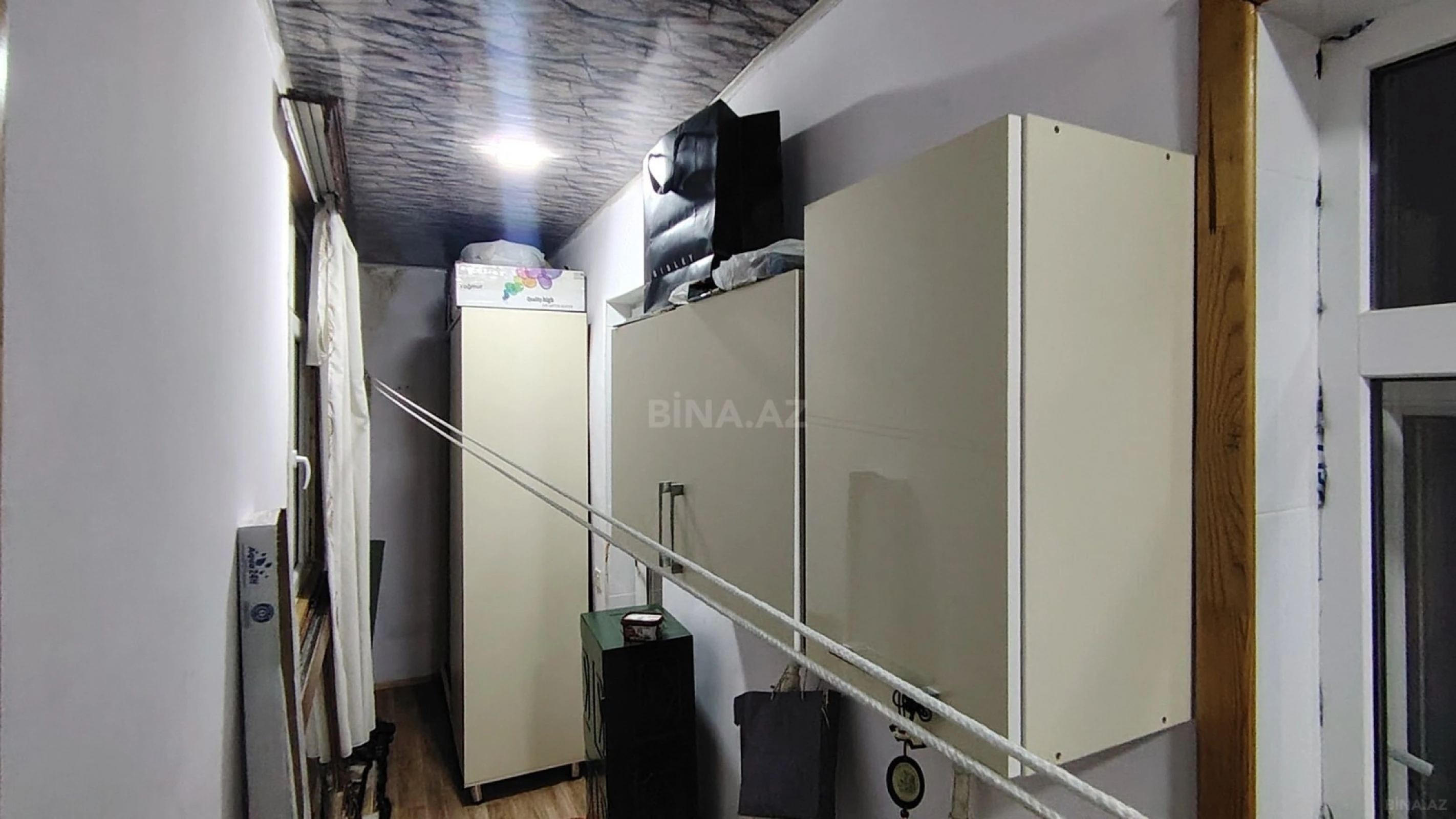 Satılır 4 otaqlı mənzil 82 m²