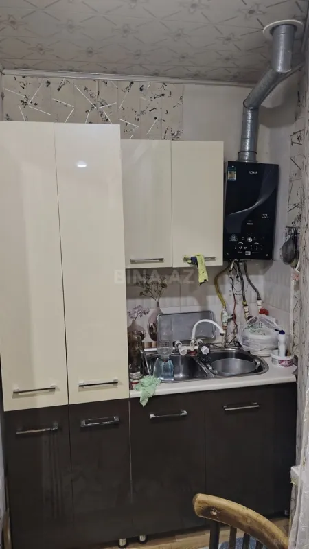 Satılır 4 otaqlı mənzil 82 m²