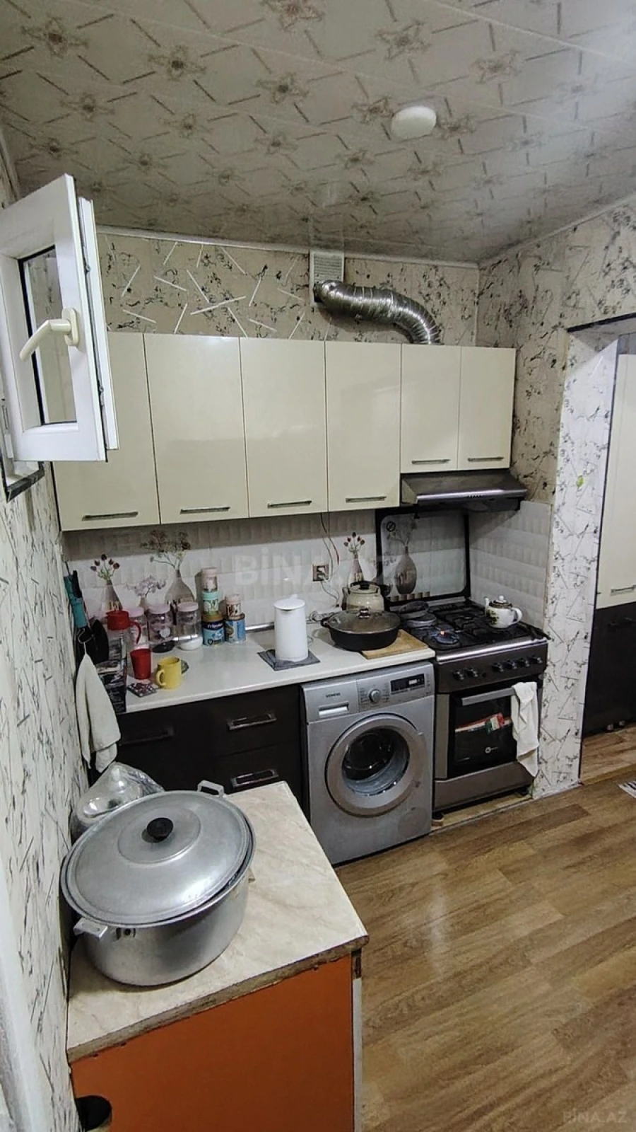 Satılır 4 otaqlı mənzil 82 m²