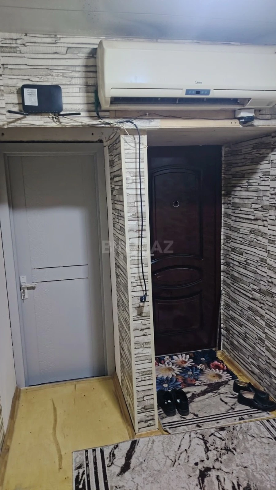 Satılır 4 otaqlı mənzil 82 m²