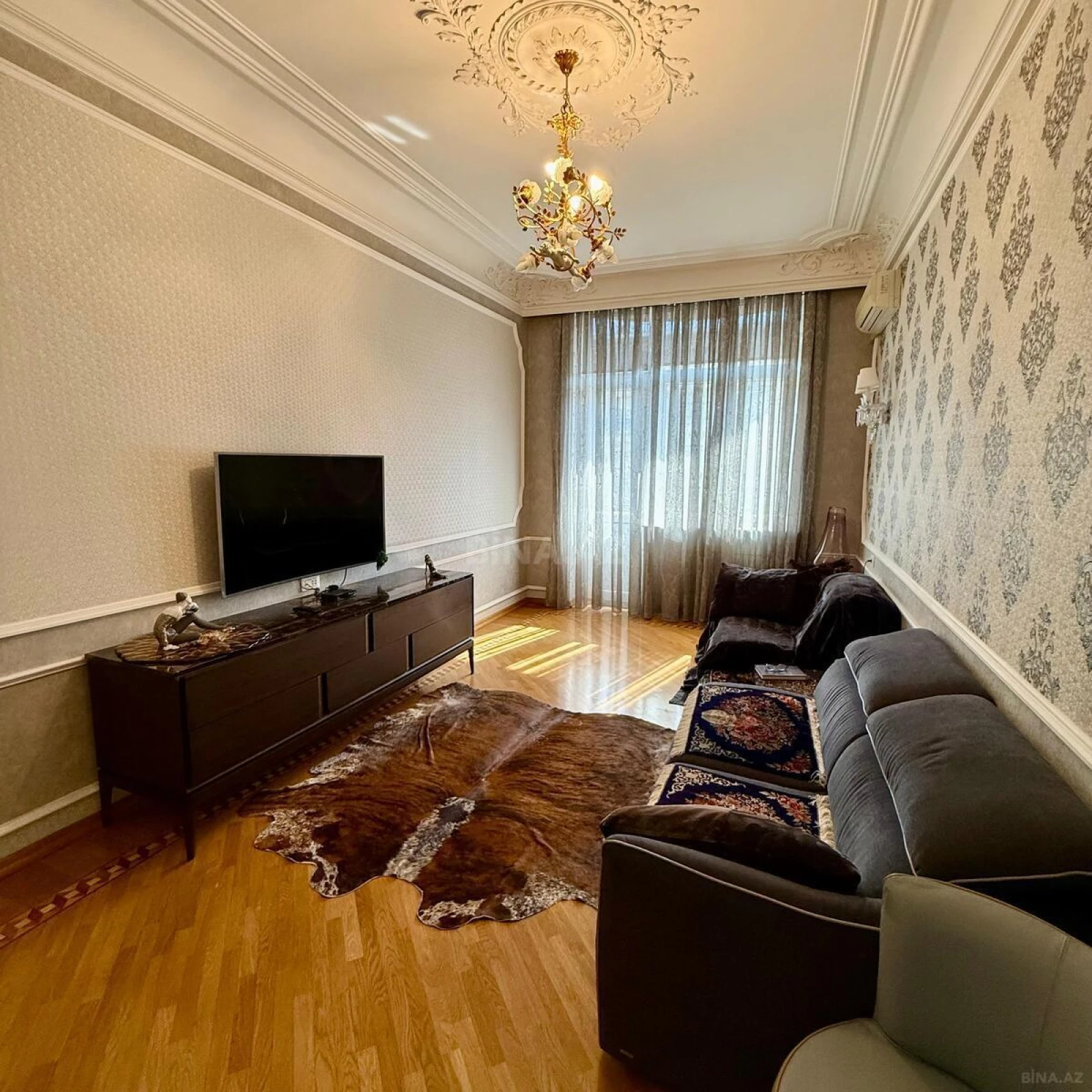 Satılır 5 otaqlı mənzil 169 m²