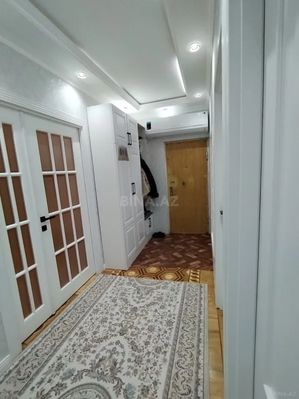 Satılır 4 otaqlı mənzil 115 m²