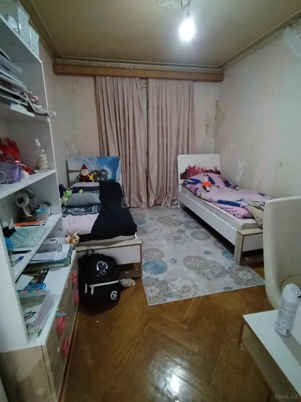 Satılır 4 otaqlı mənzil 115 m²