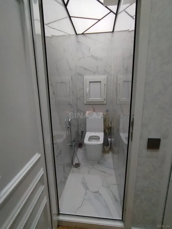 Satılır 4 otaqlı mənzil 115 m²