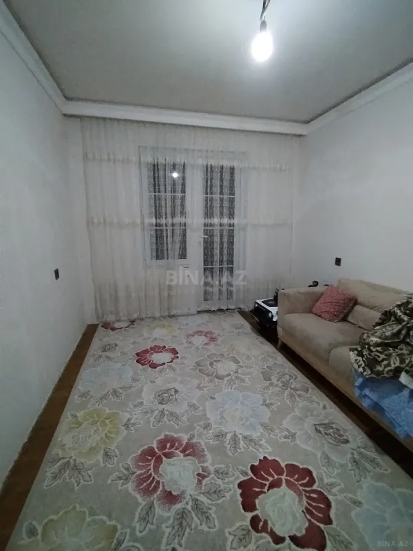 Satılır 4 otaqlı mənzil 115 m²