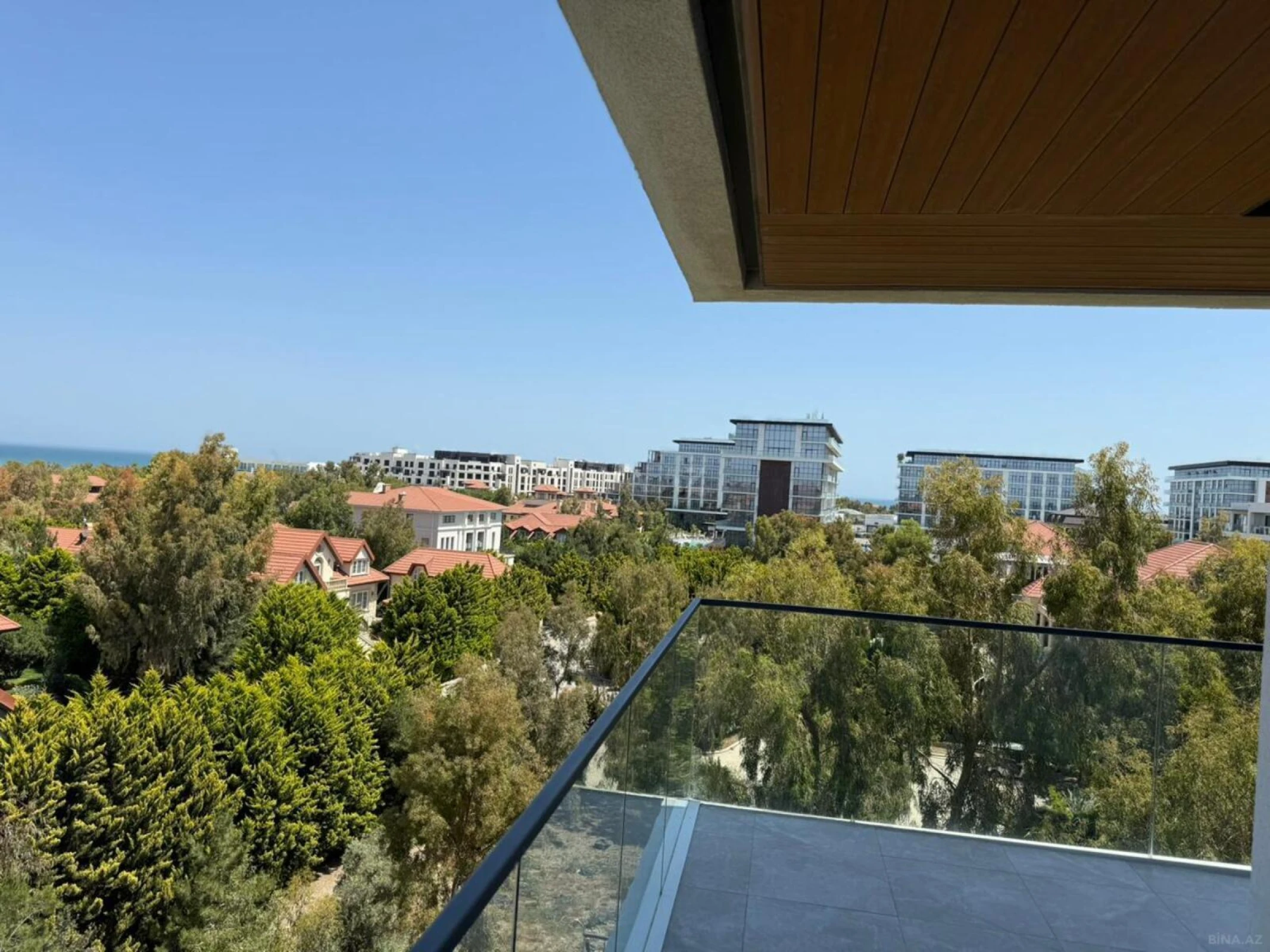 Satılır 1 otaqlı mənzil 75 m²