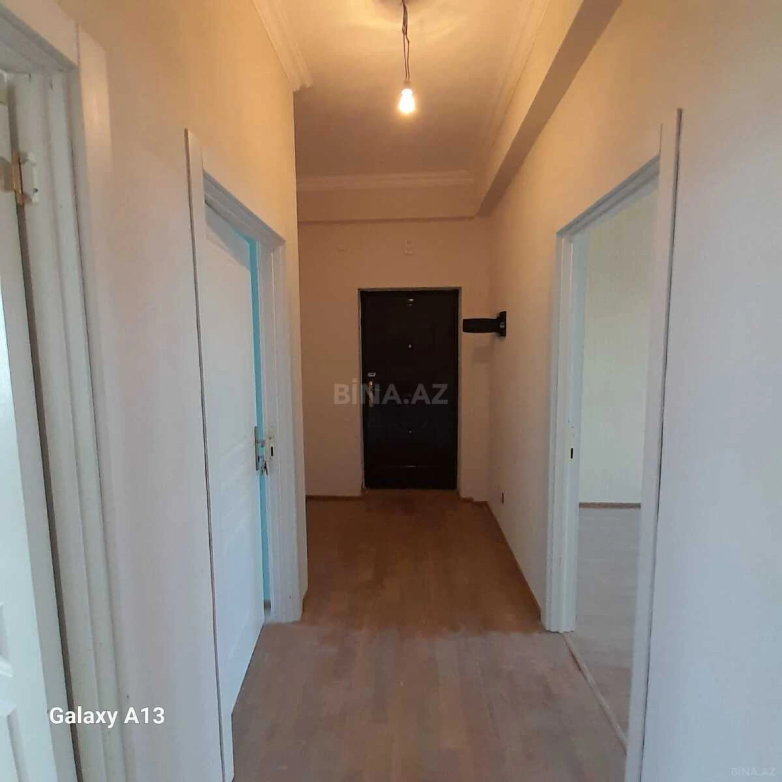 Satılır 3 otaqlı mənzil 77 m²