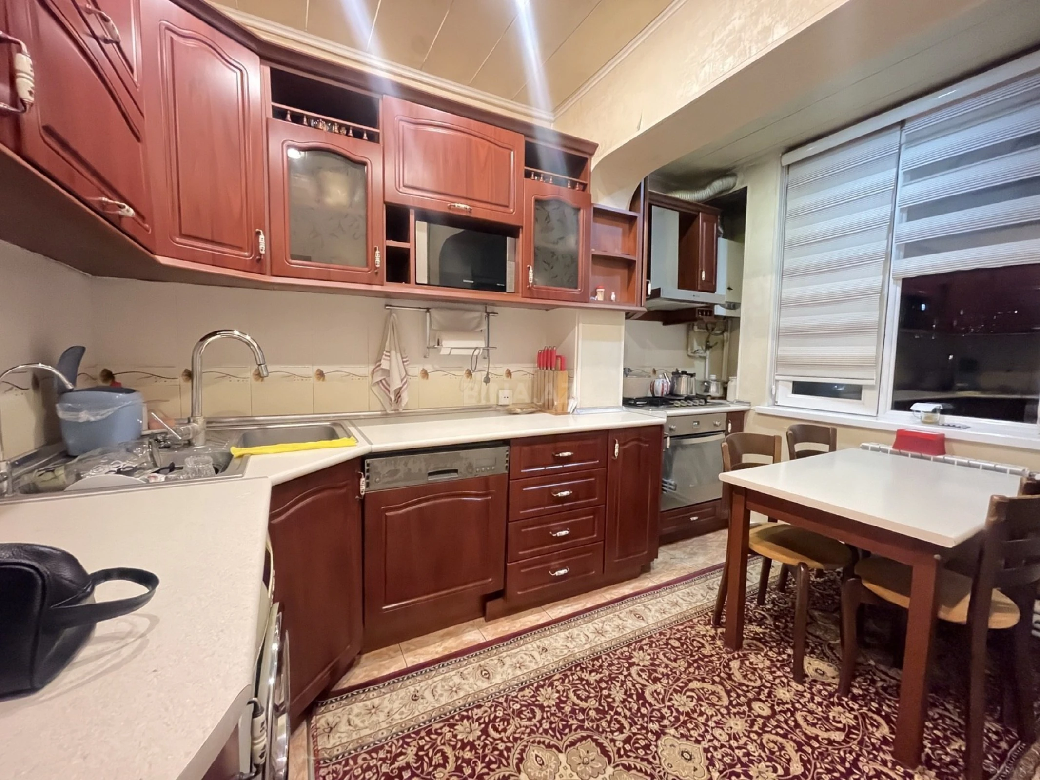 Satılır 4 otaqlı mənzil 100 m²